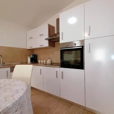 Apartment B&s *