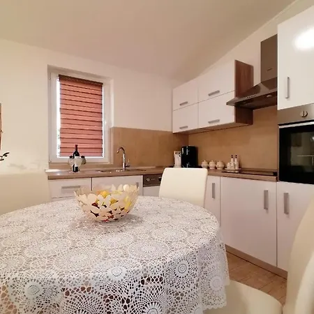 B&s Apartment Barbat na Rabu