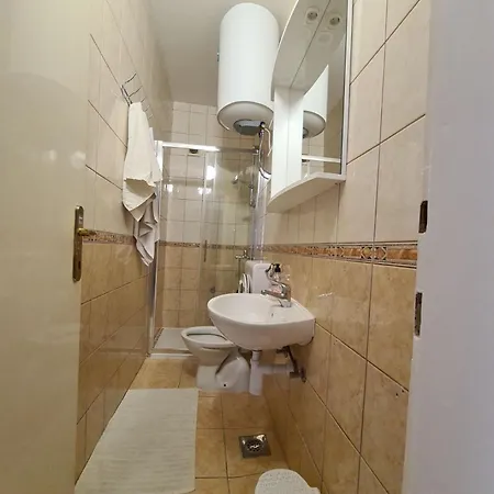 Apartment B&s *