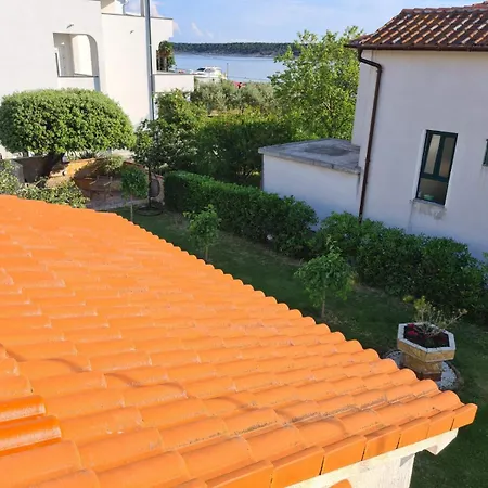 B&s Apartment Barbat na Rabu