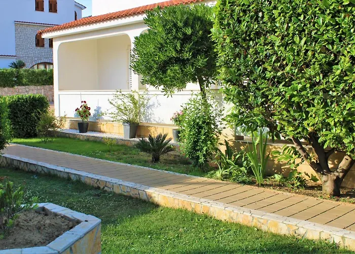 Apartment B&s